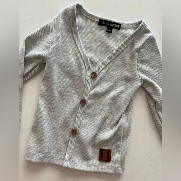 Beau Hudson cardigan - Picture 2 of 2
